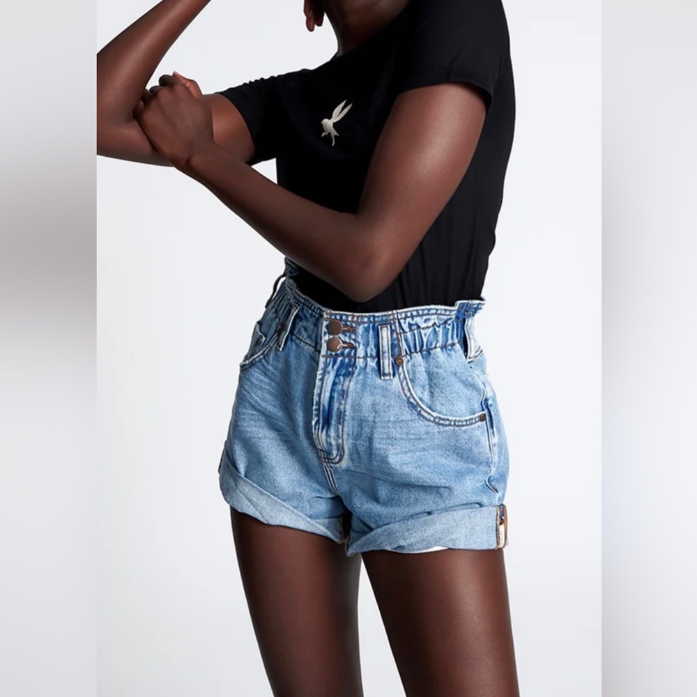 A new vintage the pioneer shorts offer a classic 80s shape